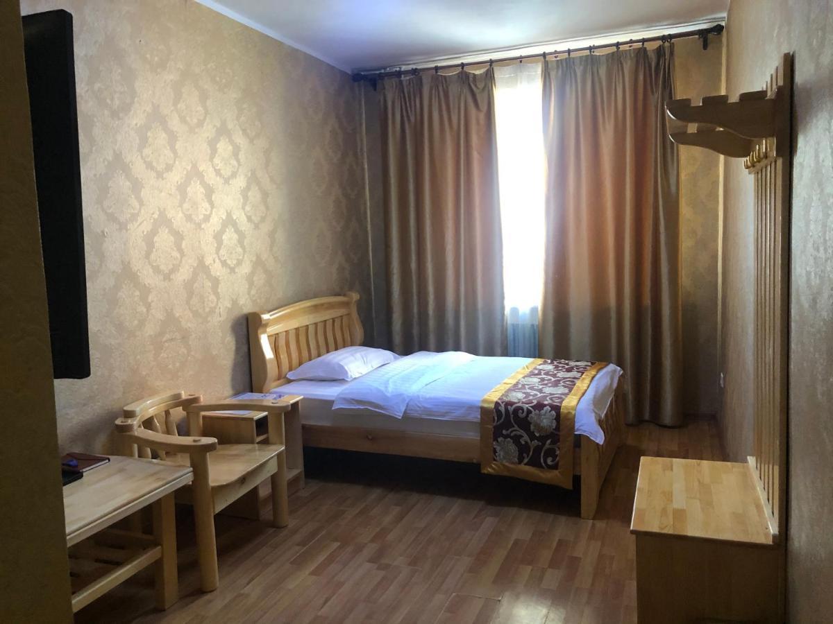 Land Hotel Уланбатар Екстериор снимка