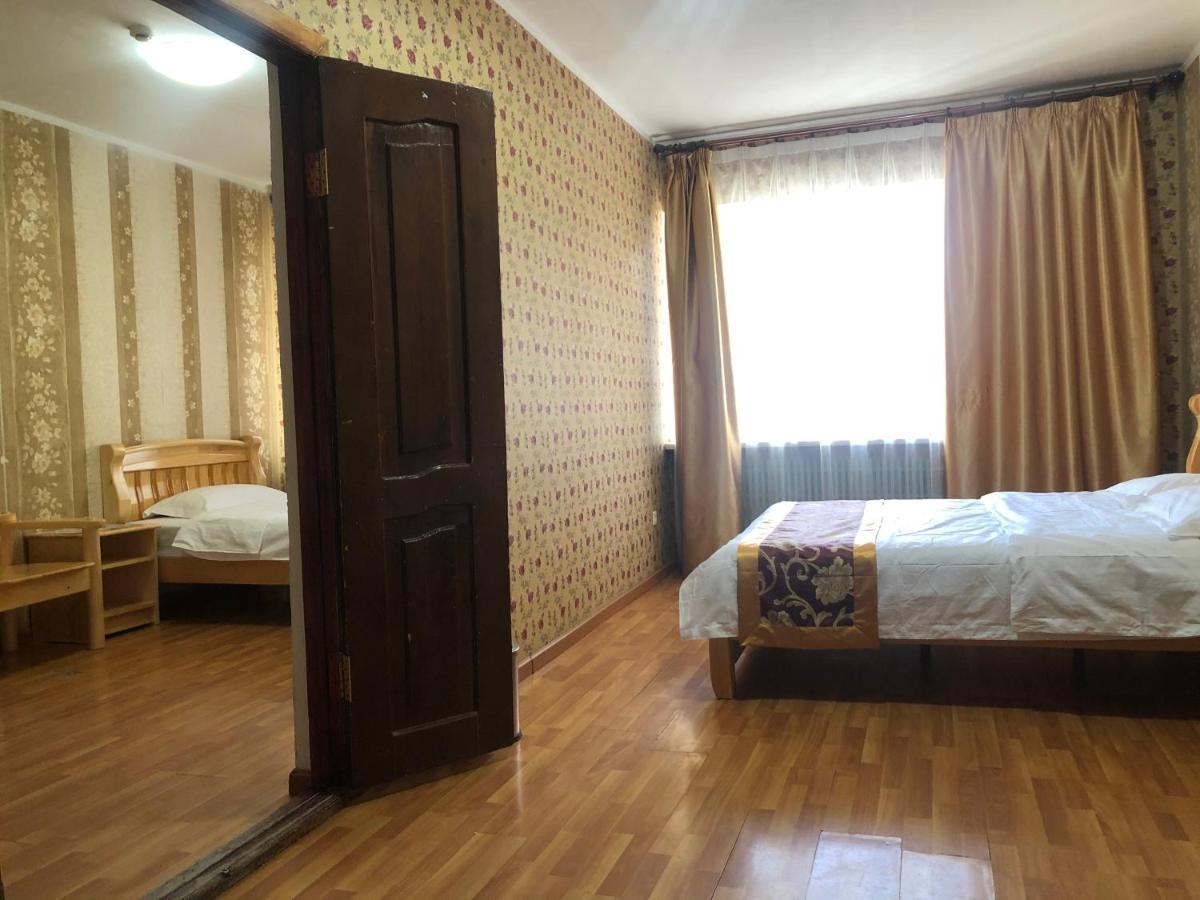 Land Hotel Уланбатар Екстериор снимка