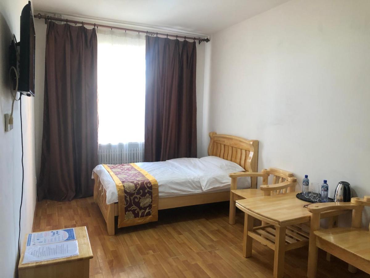 Land Hotel Уланбатар Екстериор снимка