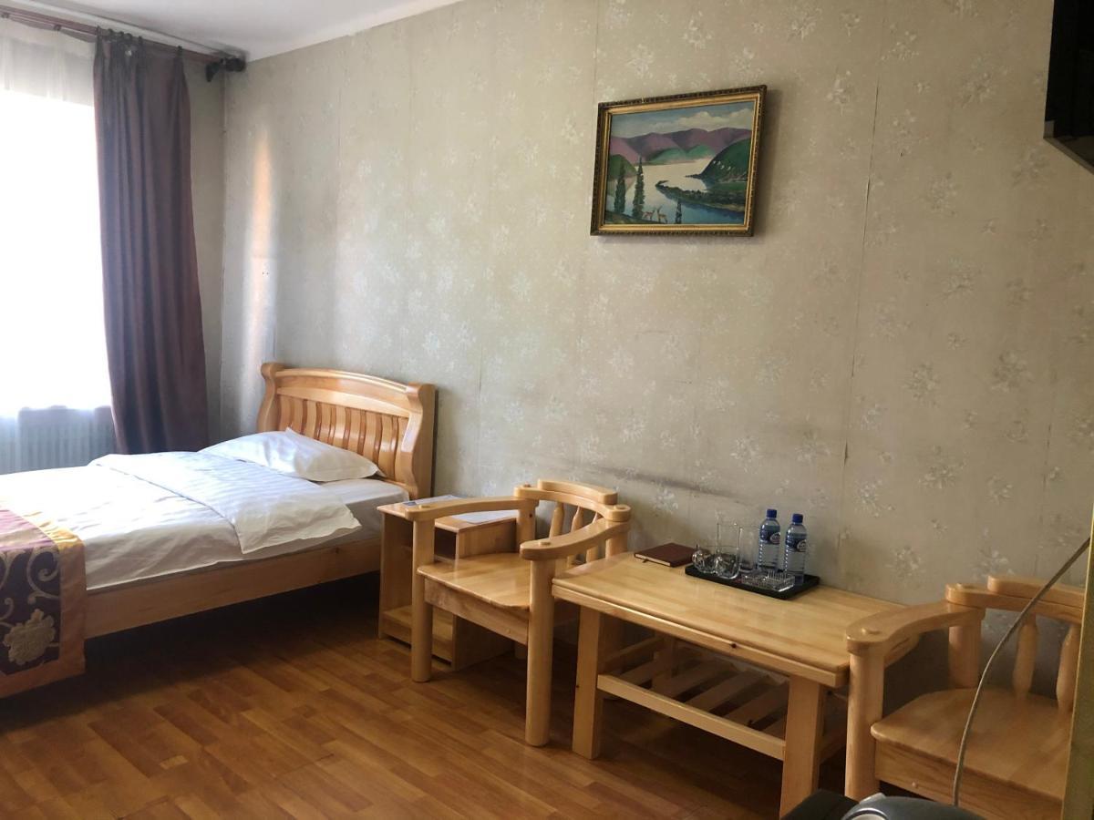 Land Hotel Уланбатар Екстериор снимка