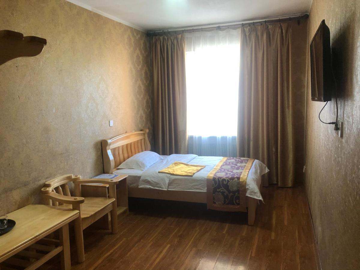 Land Hotel Уланбатар Екстериор снимка
