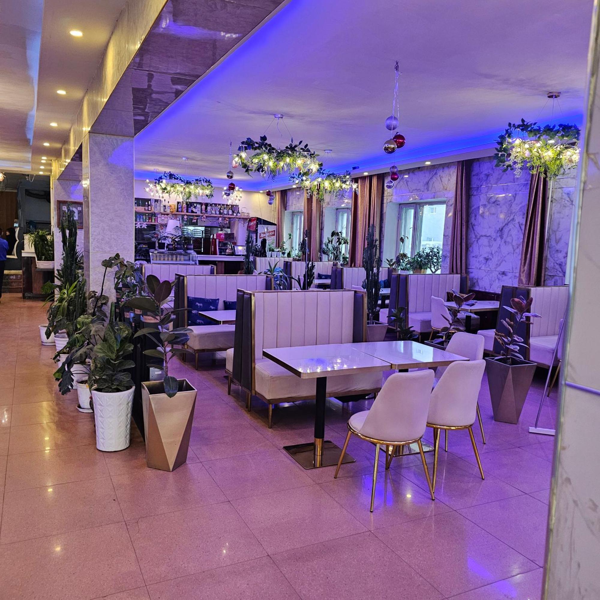 Land Hotel Уланбатар Екстериор снимка