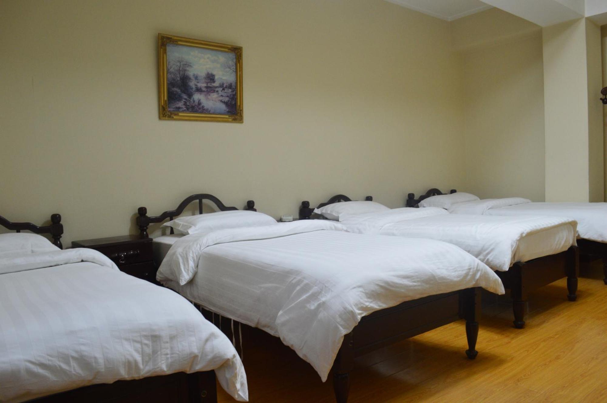 Land Hotel Уланбатар Екстериор снимка
