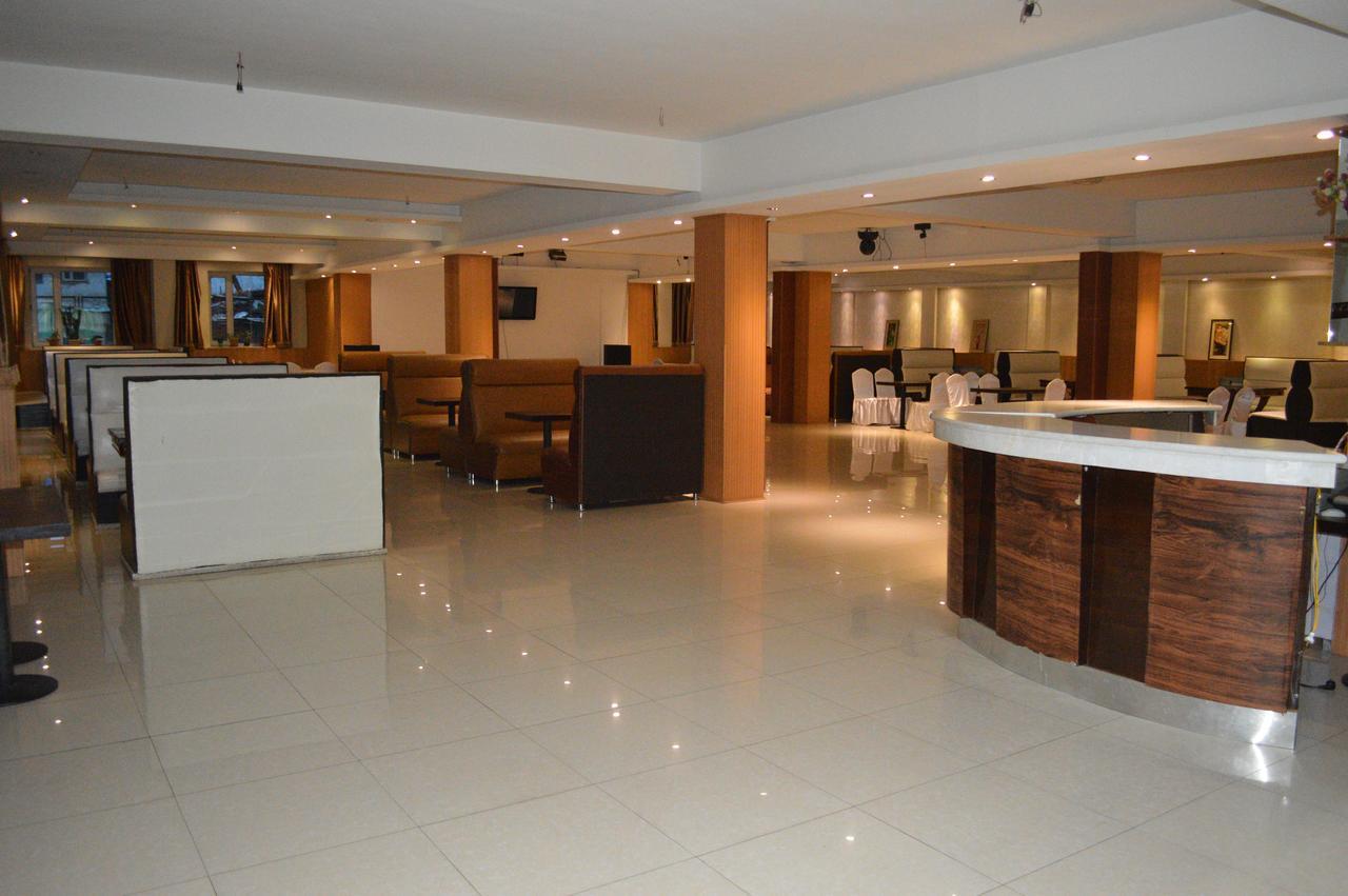Land Hotel Уланбатар Екстериор снимка
