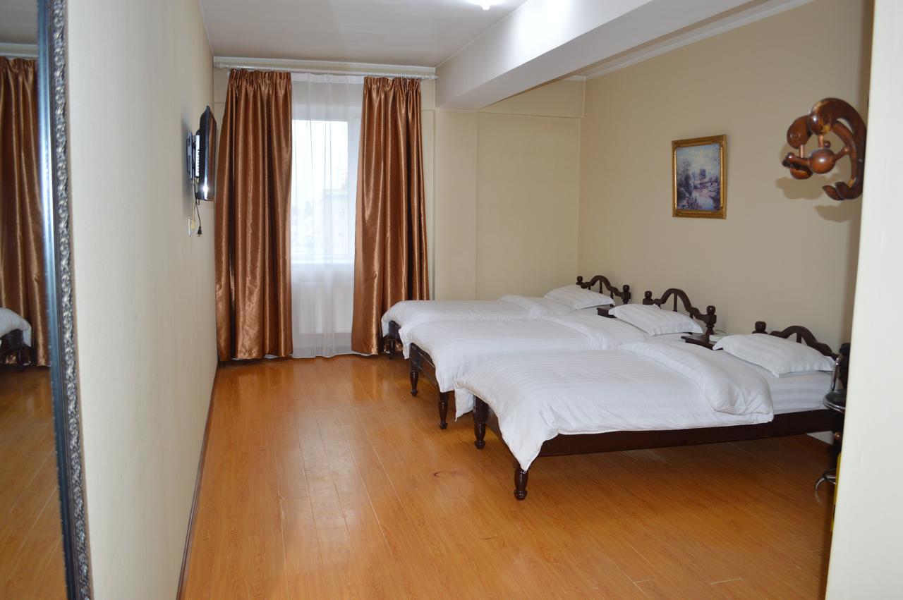 Land Hotel Уланбатар Екстериор снимка