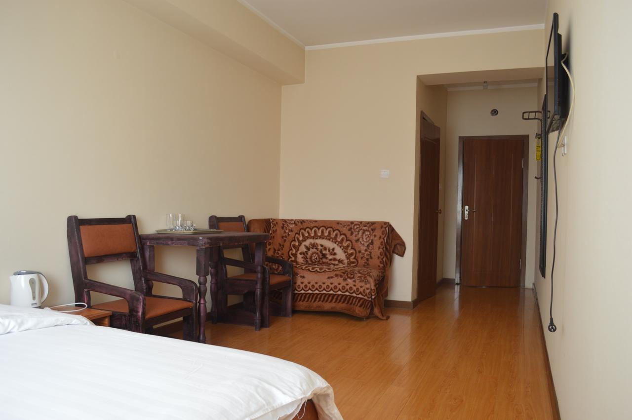 Land Hotel Уланбатар Екстериор снимка